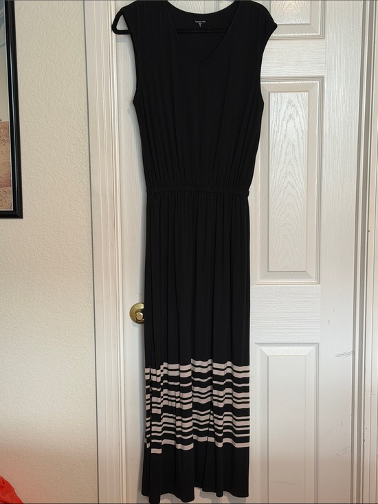 Garnet Hill Dresses & Skirts - Garnet Hill Black Sleeveless Maxi Dress with Beige Stripes